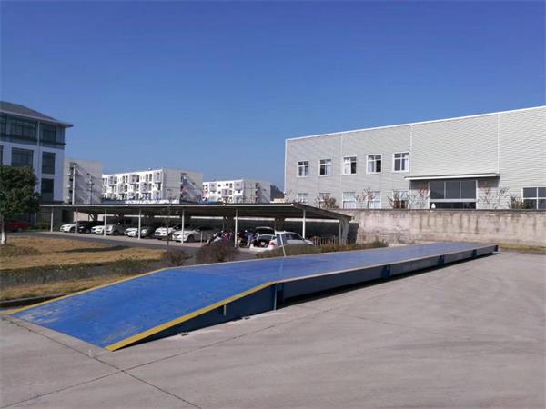 带坡一体式10-200吨国产AV探花秤